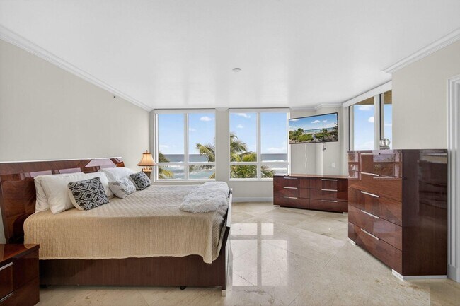 Building Photo - 3800 N Ocean Dr