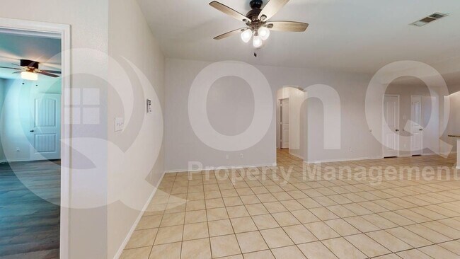 Building Photo - 1309 Basswood Ln