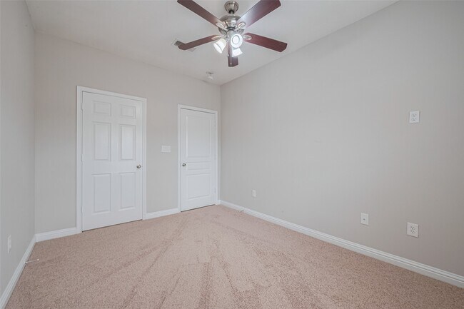 Building Photo - 15210 Addicks Stone Dr