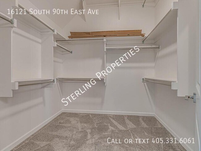 Building Photo - 16121 S 90th East Ave