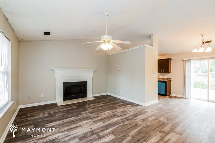 Building Photo - 709 Rockhaven Dr