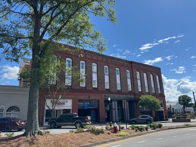 Building Photo - 127-127 W Solomon St