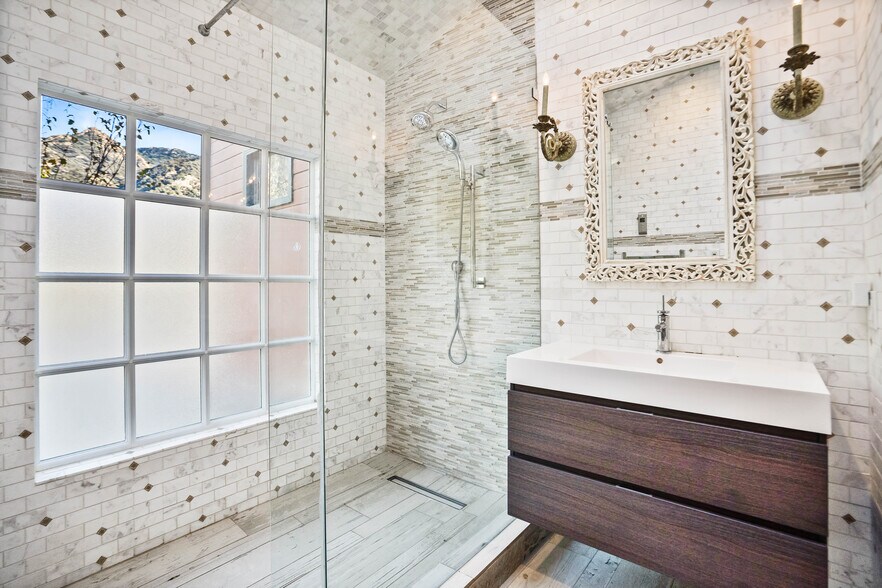 Building Photo - 25736 Punto de Vista Dr