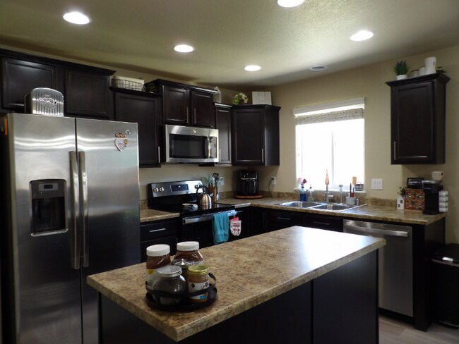 Building Photo - 6343 Wallowing Way