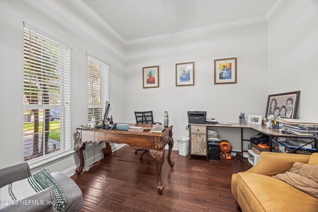 Building Photo - 552 Saddlestone Dr