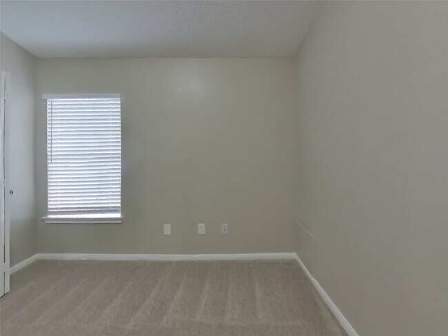 Building Photo - 3234 Kelling St