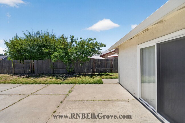 Building Photo - 6844 Sandrock Way