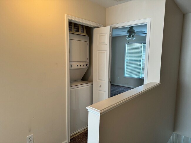 Building Photo - Charming 2-Bedroom, 2-Bath Townhouse in Winston-Salem