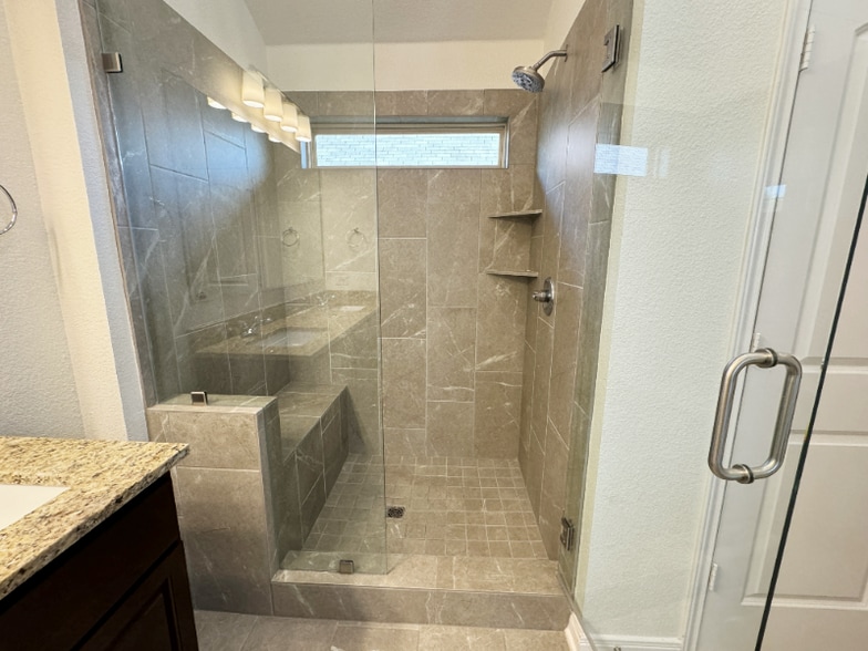 Building Photo - 3016 Samson Dr