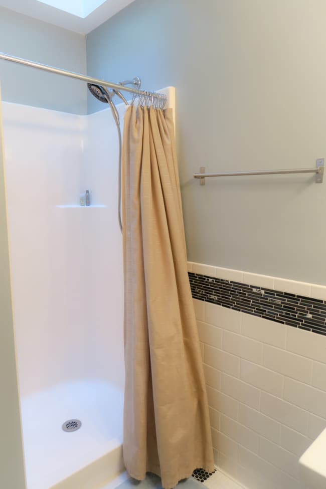 Building Photo - 2 Bedroom Condo at Garden Court!