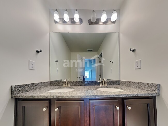 Building Photo - 821 Headland Way