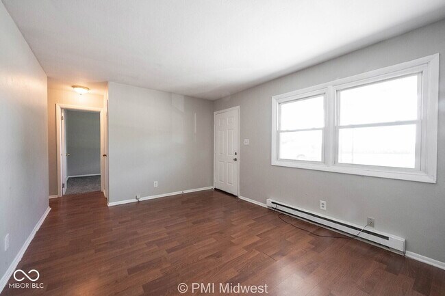 Building Photo - 4881 300W