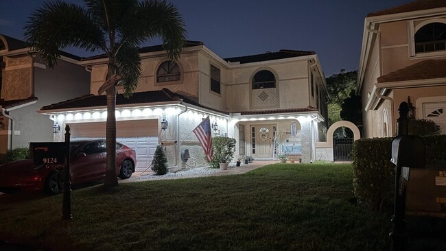 Building Photo - 9124 Villa Portofino Cir