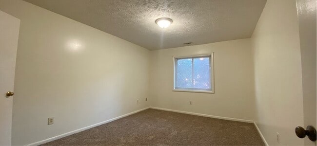 Building Photo - 6408 Starbrook Dr