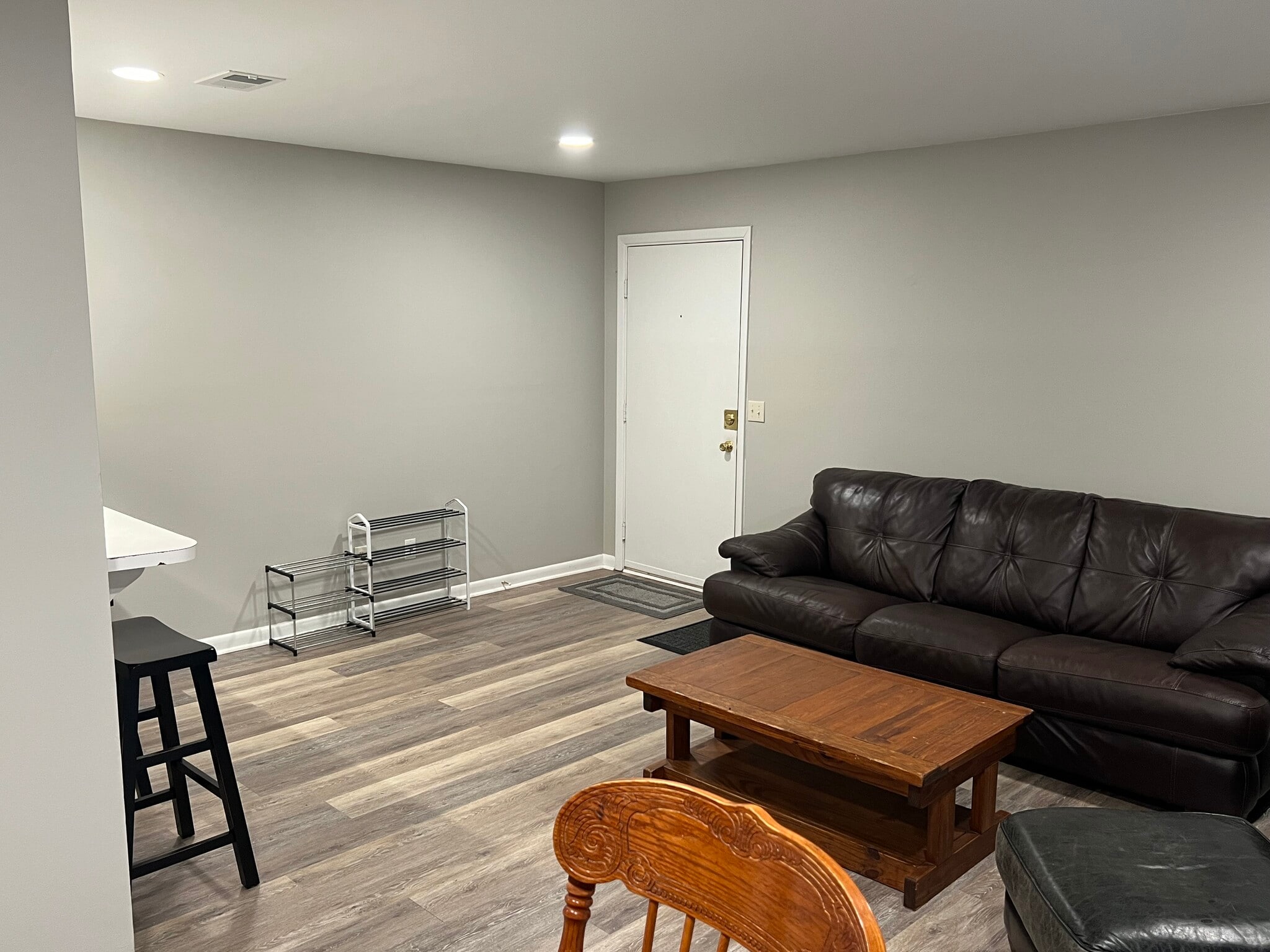 Den - 220 Elm St