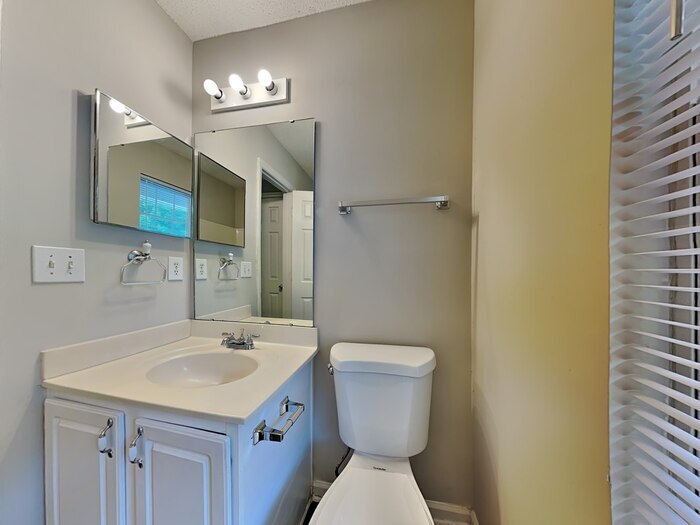 Building Photo - 3724 Capps Hill Dr