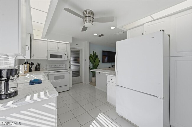 Building Photo - 4044 Country Club Blvd