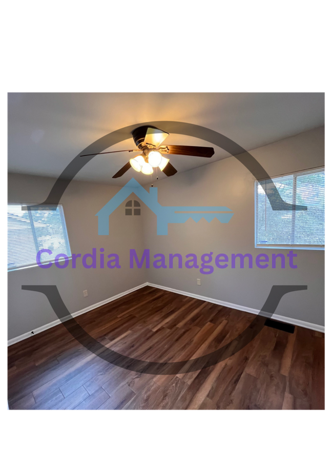 Building Photo - 3 bedroom Great All electric home in Riverdale!