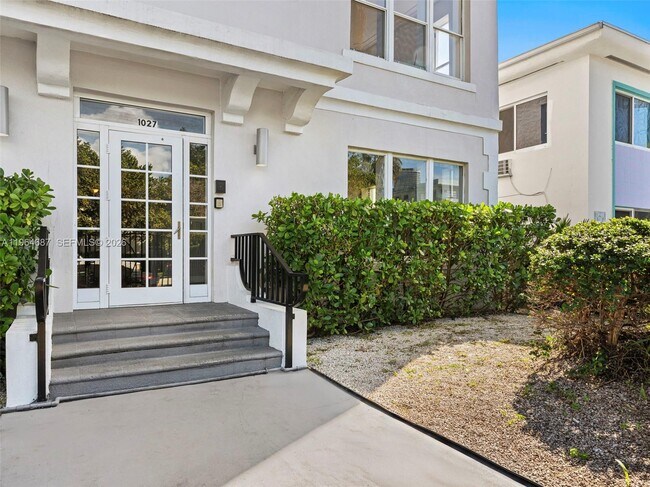 Building Photo - 1027 Pennsylvania Ave