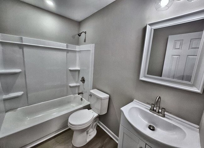 Building Photo - Newly Renovated 3 Bedroom Ranch Home