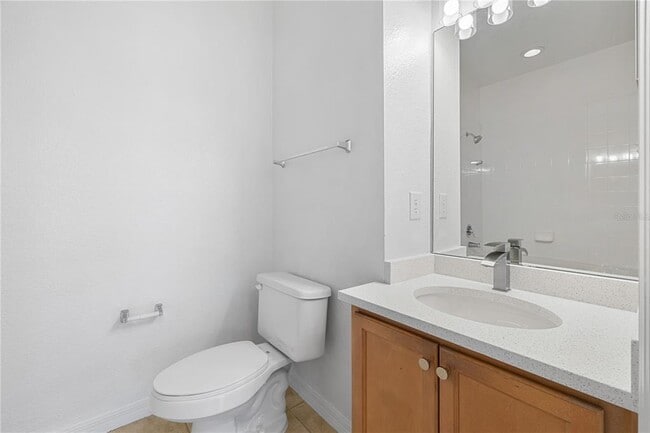 Building Photo - 2532 Grand Central Pkwy