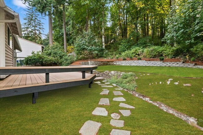 Building Photo - Air Conditioned Urban Retreat in Whispering Pines