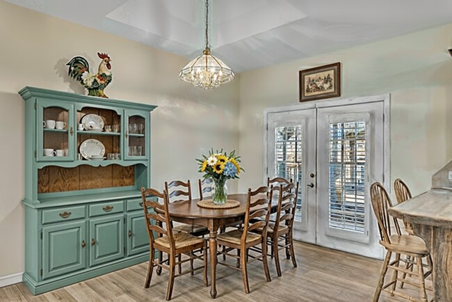 Building Photo - 4/2 on 2 acreas  Longview ISD