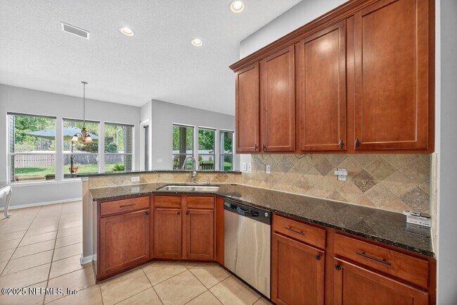 Building Photo - 9281 Sharnbrook Ln
