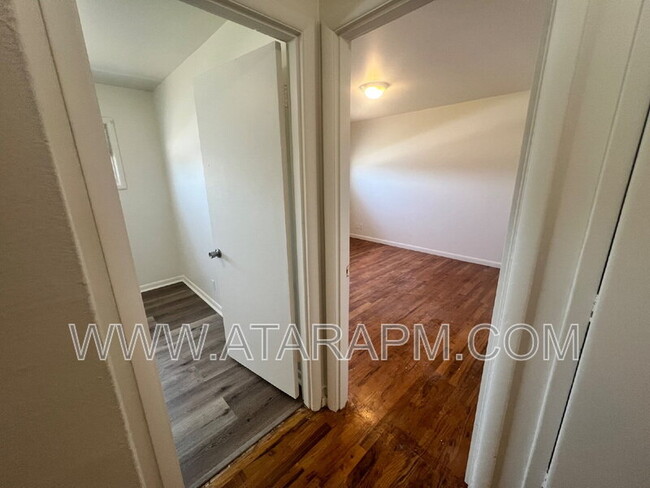 Building Photo - 1001 E Sego Lily Dr