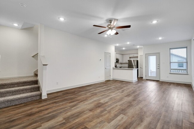 Building Photo - ***APPLICATION CURRENTLY UNDER REVIEW***MO...