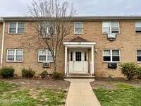 Building Photo - 12 Manchester Ct