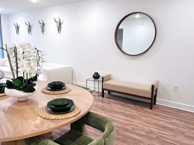 Building Photo - 401 69th St