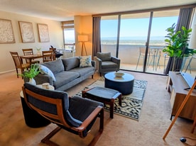 Building Photo - 1020 15th St