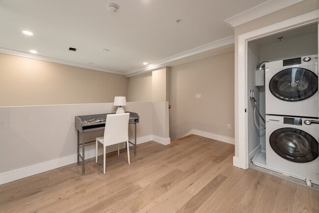 Building Photo - 4-8 Franklin St