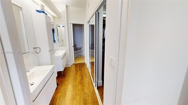 Building Photo - 10730 NW 66th St