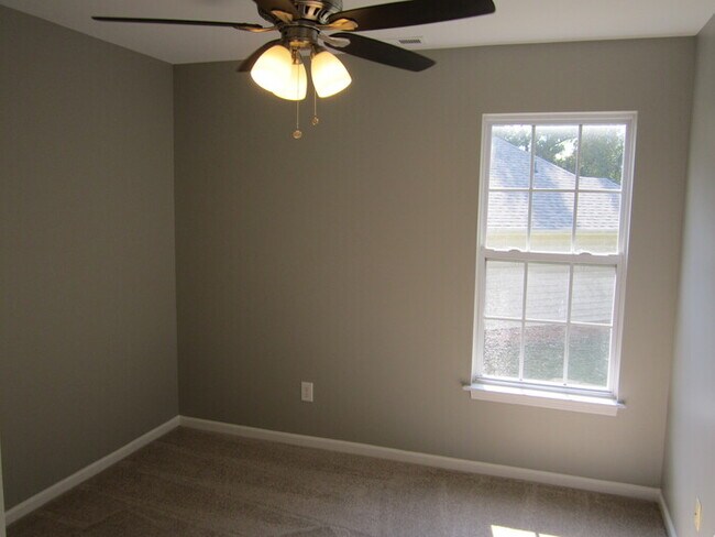 Building Photo - Beautiful Updated Home in Desirable Starmo...