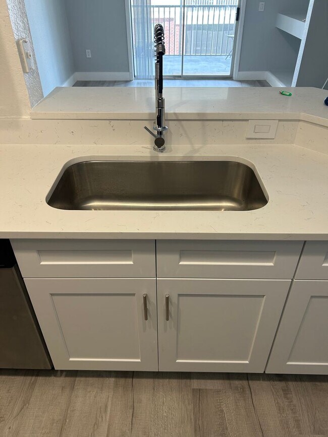 Building Photo - 2 Bed 2 Bath Condo In Plantation Park Near...