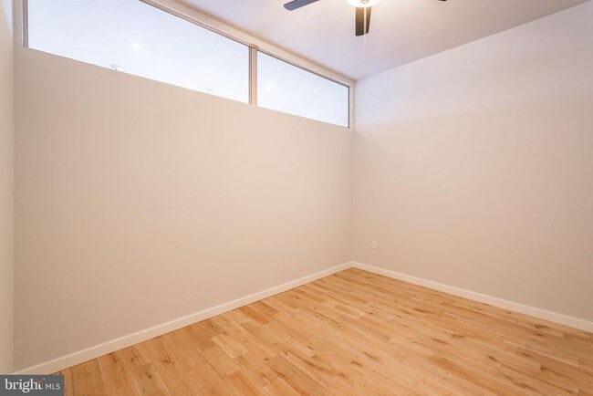 Building Photo - 412 S 13th St