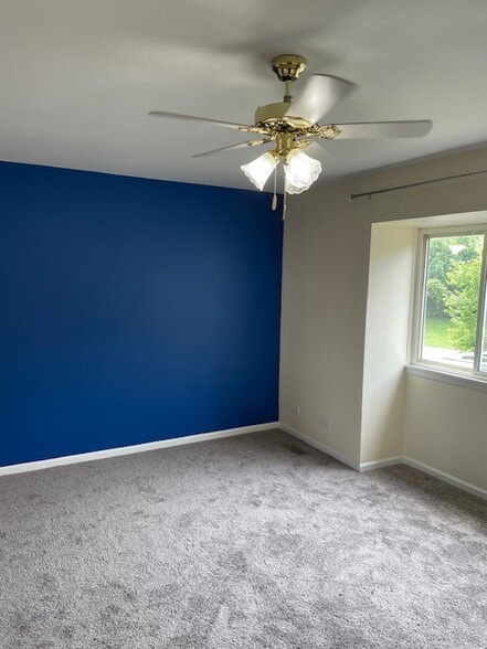 Building Photo - 521 N Woodfield Trl