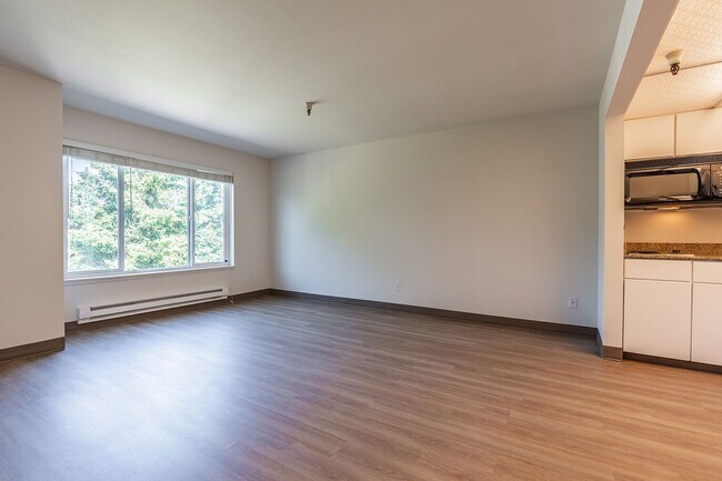 Interior Photo - Crossroads Garden Apartments