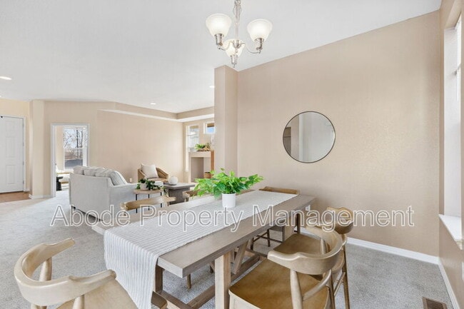 Building Photo - 2104 18th Ave