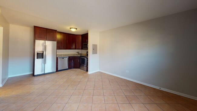 Building Photo - 6341 W Belmont Ave