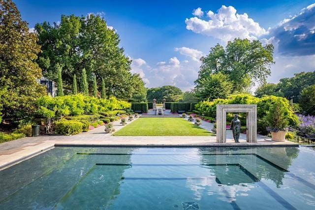 Building Photo - 8910 San Leandro Dr