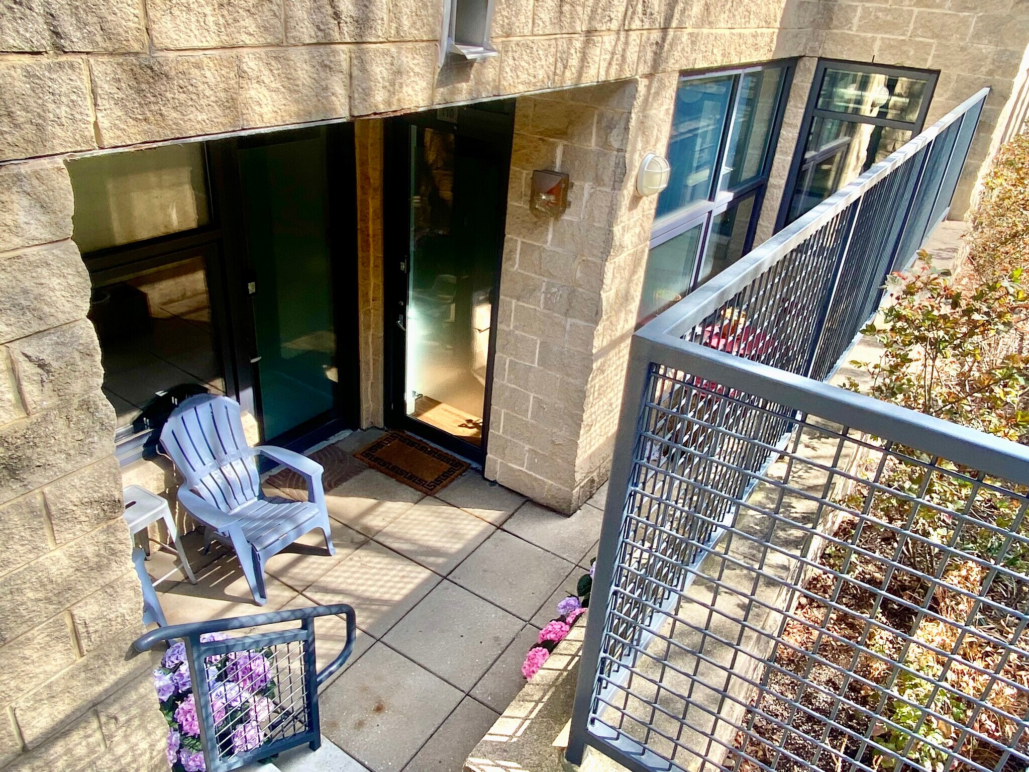 Building Photo - 2301 Champlain St NW