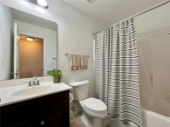 Building Photo - 69 Coneflower Dr