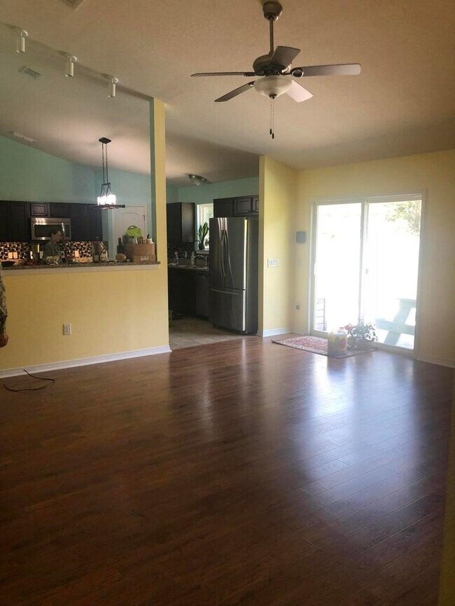 Building Photo - 9114 Timber Ln