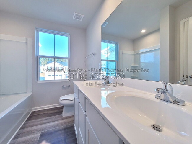 Building Photo - 1117 Bridgewater Dr