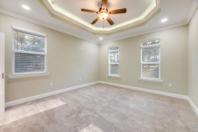 Building Photo - 1148 Sioux Cir