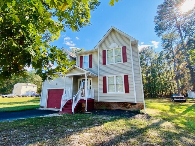 Building Photo - Beautiful and Spacious 3bdrm/2.5bth Home Conveniently Located in Chesterfield County!!