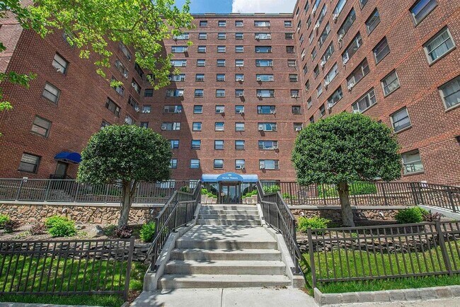 Building Photo - 6515 JFK Blvd E